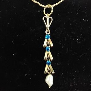 Blue Rhinestone with Seed Pearl Dainty Pendant Necklace